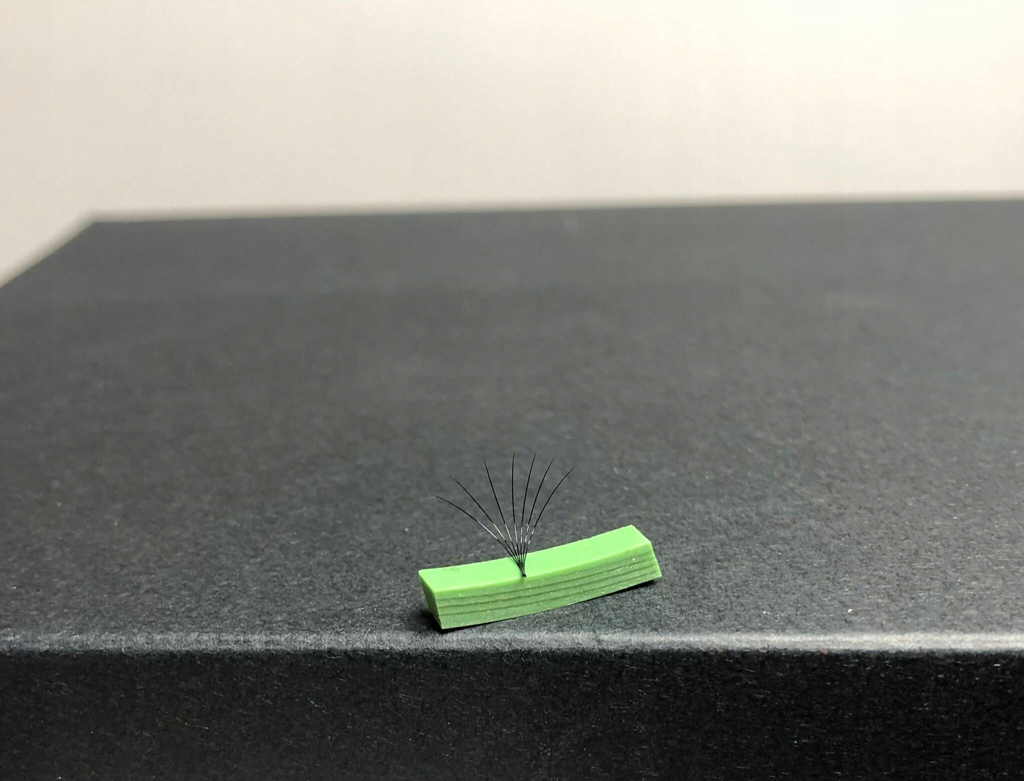 FAN MAKER kamyk do łatwego tworzenia kępek 1 szt