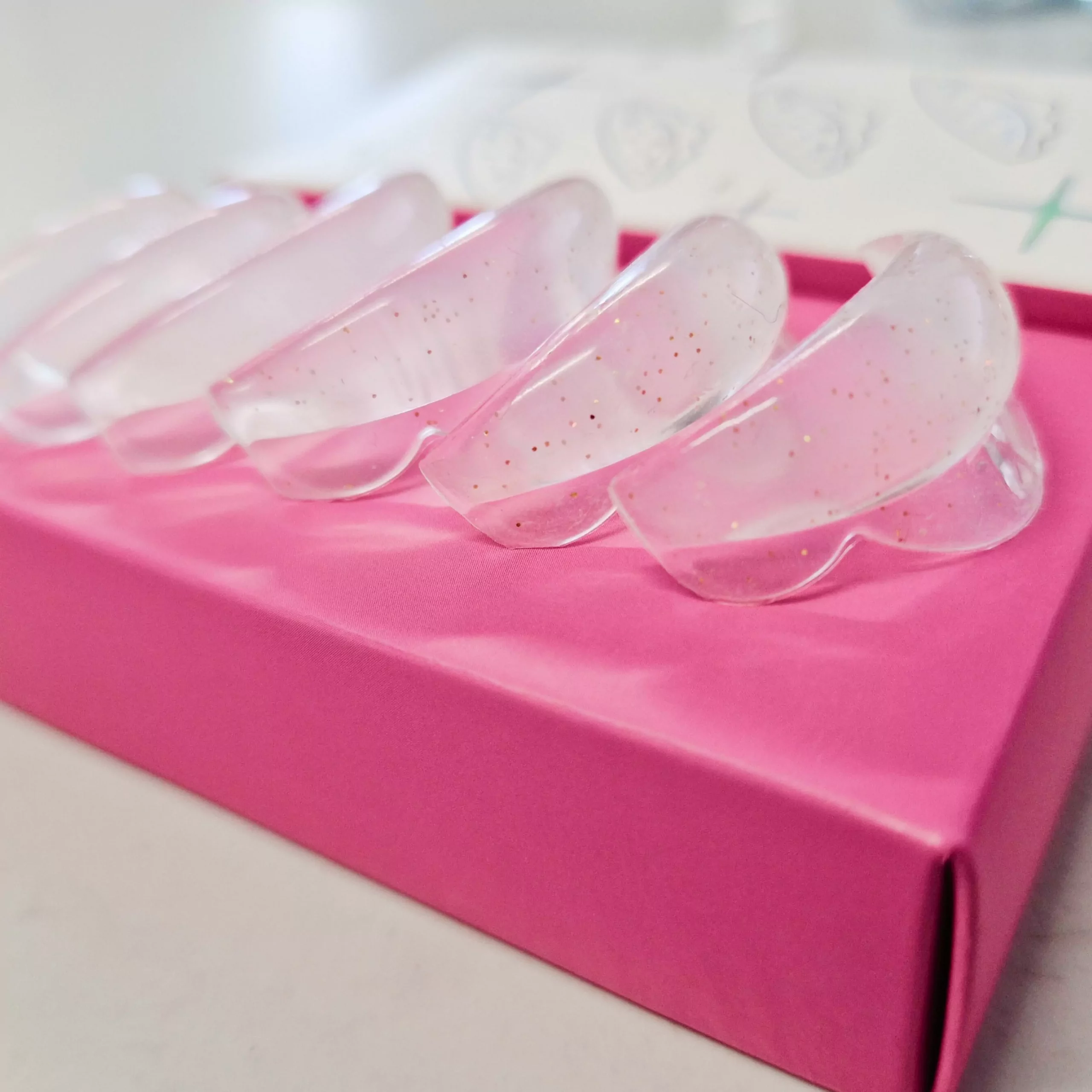 Brokatowe wałeczki chmurki CC Pimp My Lashes