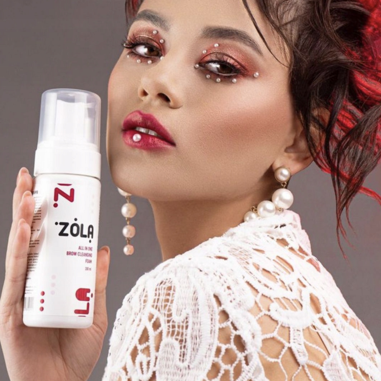 Pianka oczyszczająca do brwi ZOLA 150 ml