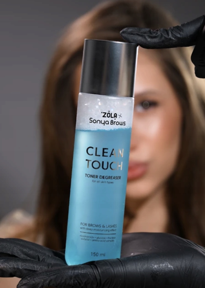 Tonik odtłuszczacz do brwi i rzęs ZOLA x Sonya Brows Clean Touch, 150 ml