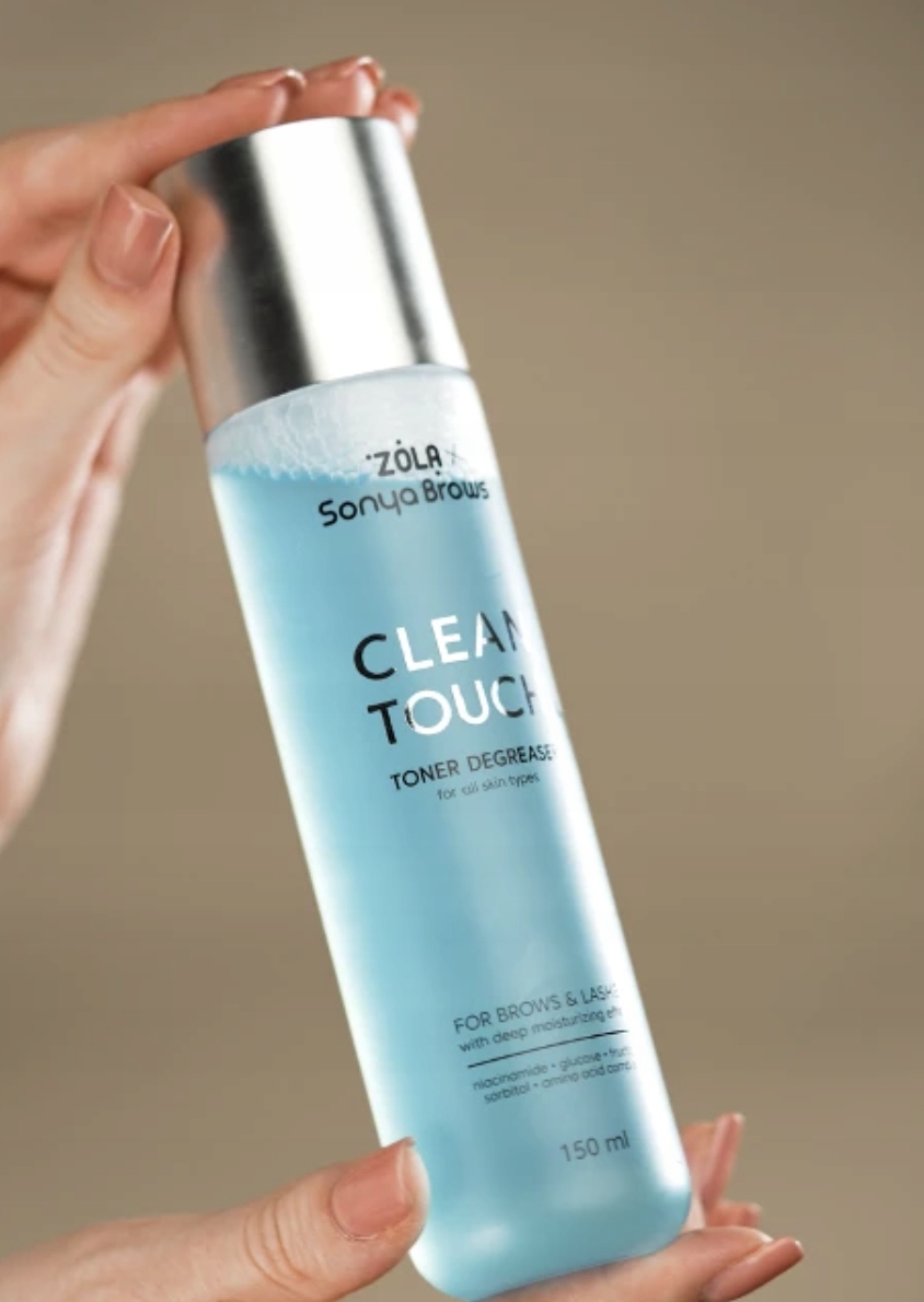 Tonik odtłuszczacz do brwi i rzęs ZOLA x Sonya Brows Clean Touch, 150 ml